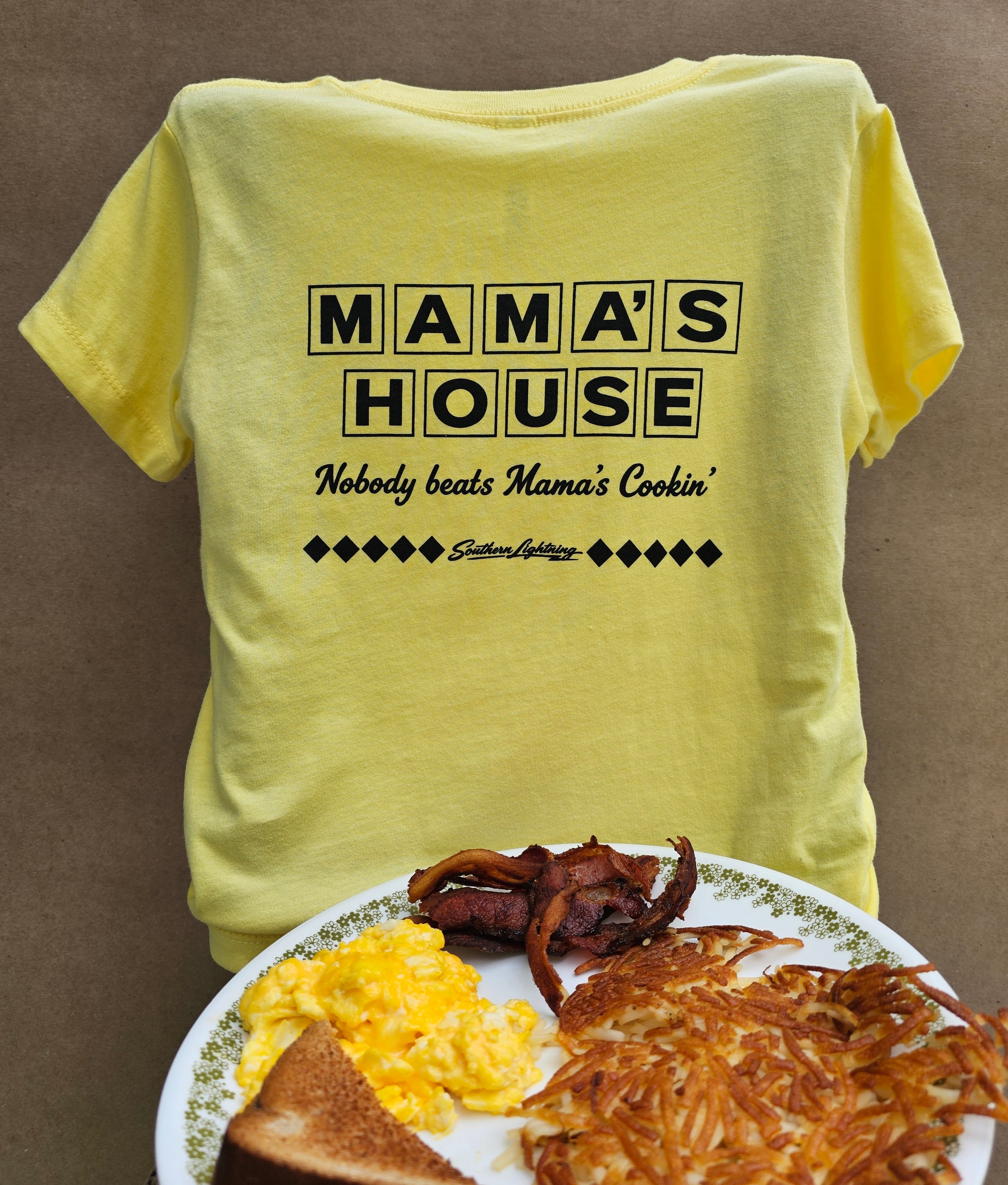 Mama's House Short Sleeve T-Shirt in Yellow